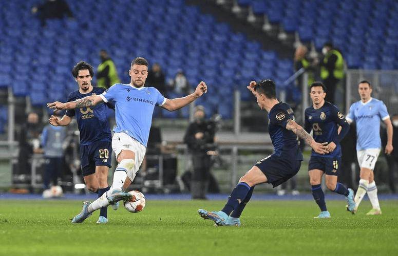 中超赛程吃紧，波尔图转会期遗憾出局，质疑声仍在，身体对抗强度拉满的简单介绍